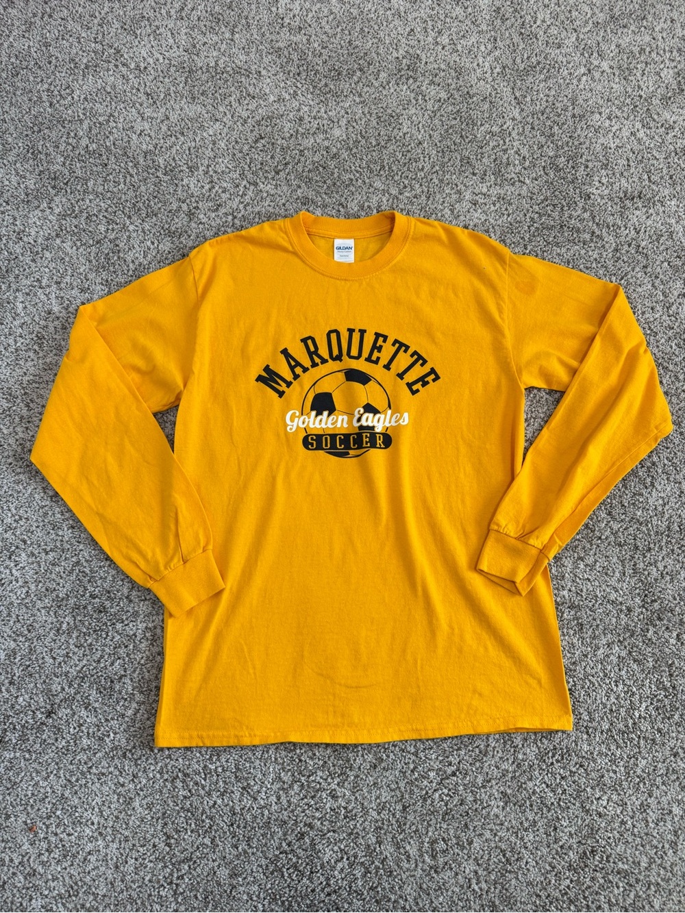 Marquette University Golden Eagles Long Sleeve Soccer Top Unisex Size Medium